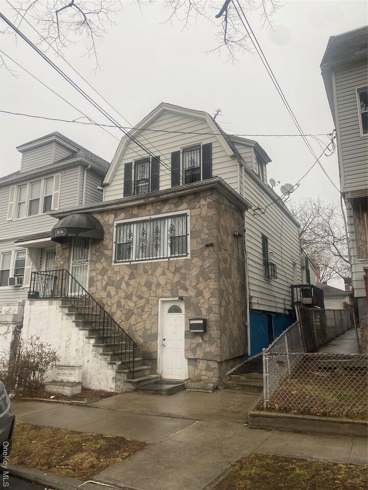 Property Photo:  1836 Mulford Avenue  NY 10461 