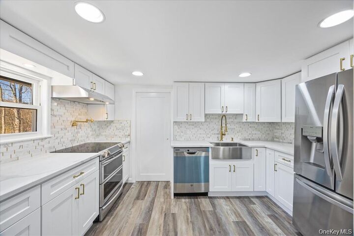 Property Photo:  144 Old Lake Street  NY 10604 