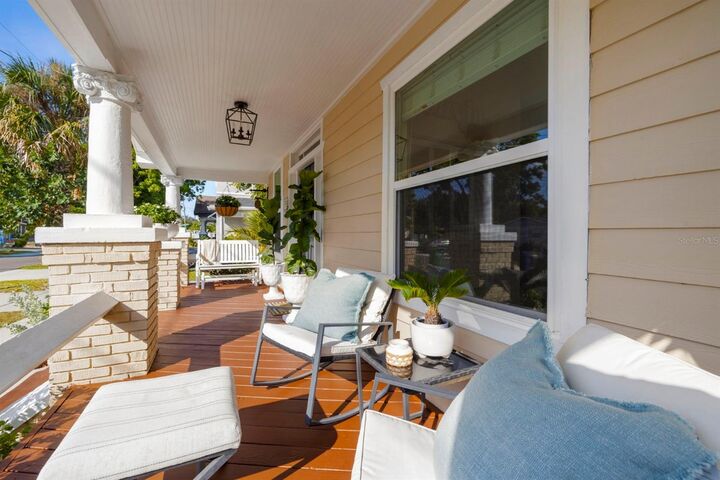 Property Photo:  2503 W Gray Street  FL 33609 