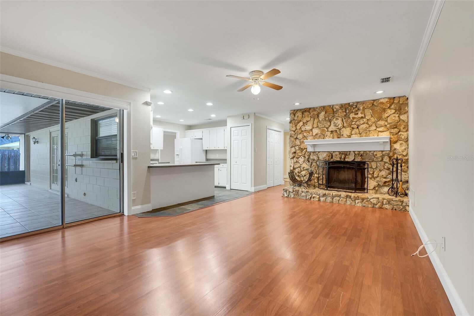 Property Photo: 1009 Terry Drive FL 32714