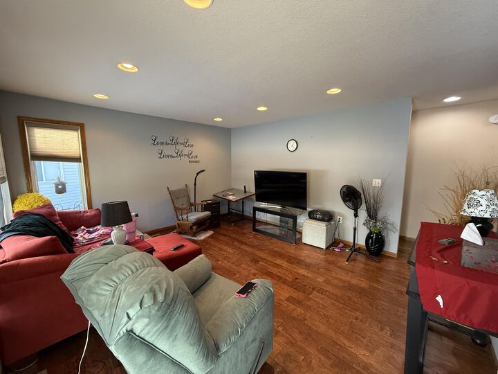 Property Photo:  418 SW 23rd St  ND 58701 