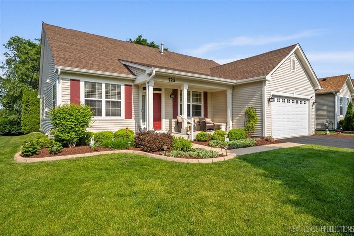 Property Photo:  725 Bohannon Circle  IL 60543 