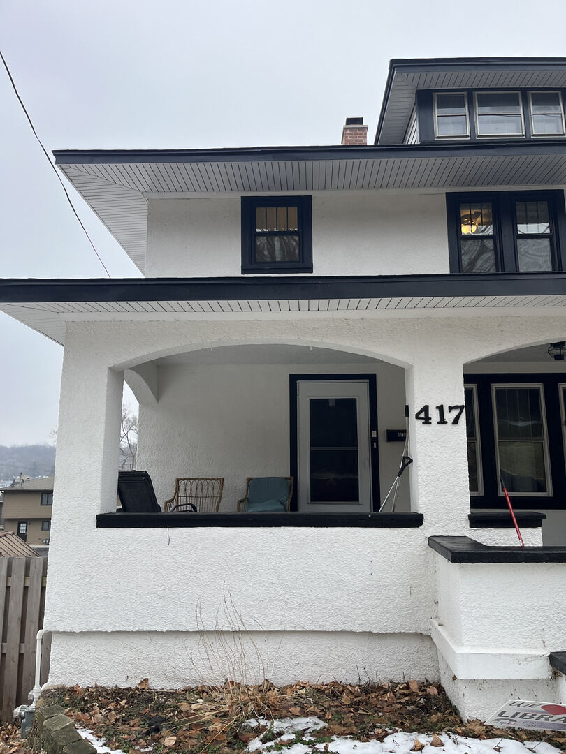 Property Photo: 417 N Main Street IL 60102