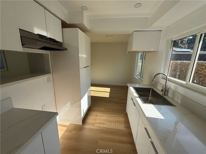 Property Photo:  8659 Chestnut  CA 90280 