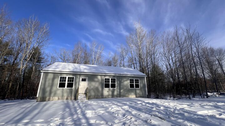 Property Photo: 140 Raymond Hill Road ME 04071