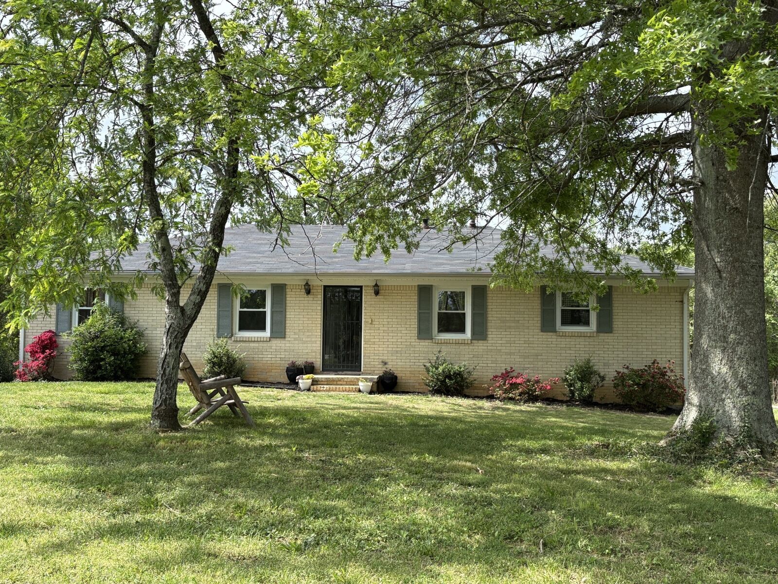 Property Photo: 430 Delong Rd TN 37166