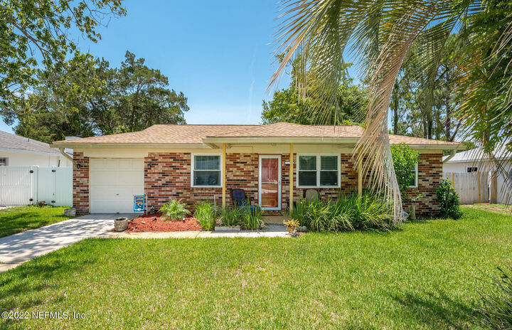 Property Photo:  121 Bluefish Avenue  FL 32082 