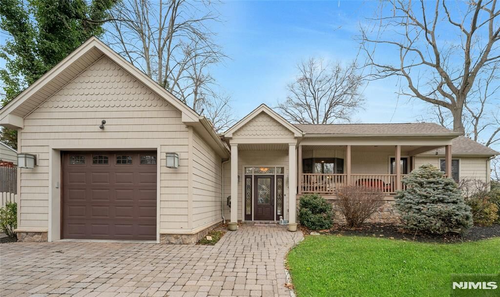 Property Photo:  460 Maple Avenue  NJ 07676 