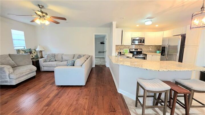 Property Photo: 111 Vista Drive A LA 70037