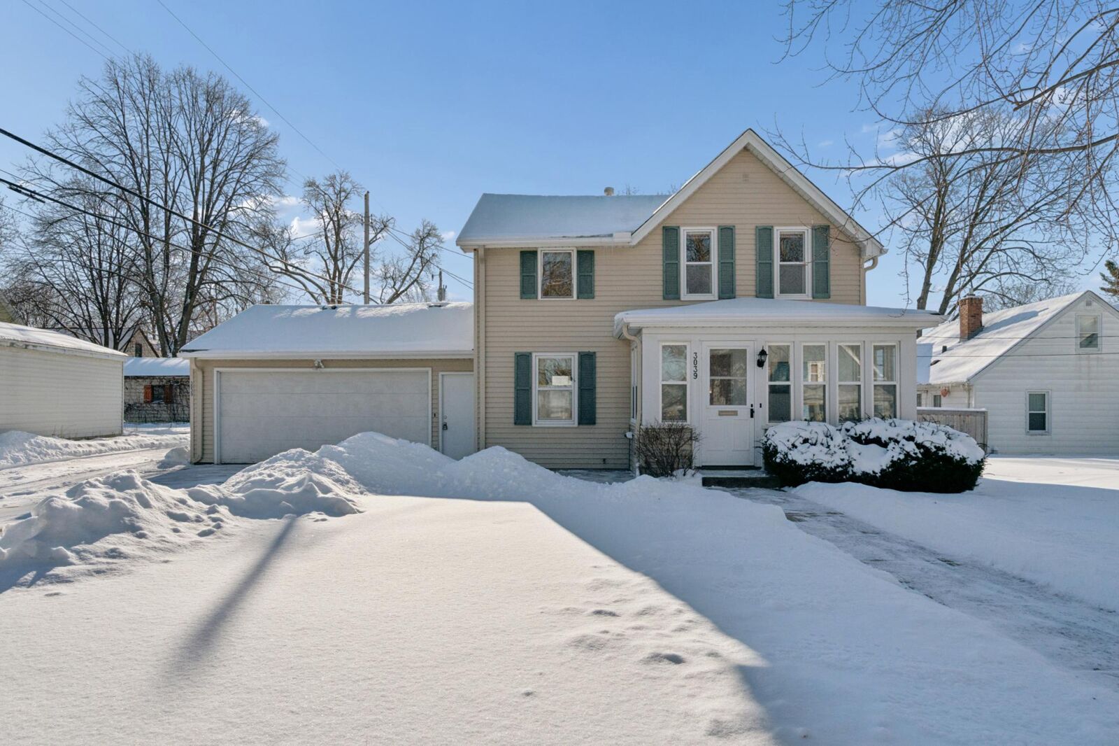 Property Photo: 3039 E 45th Street MN 55406