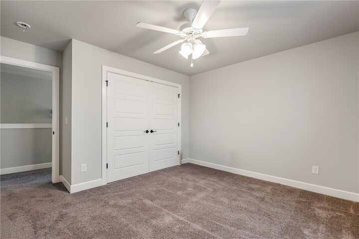 Property Photo:  931 Red Maple Street  AR 72719 