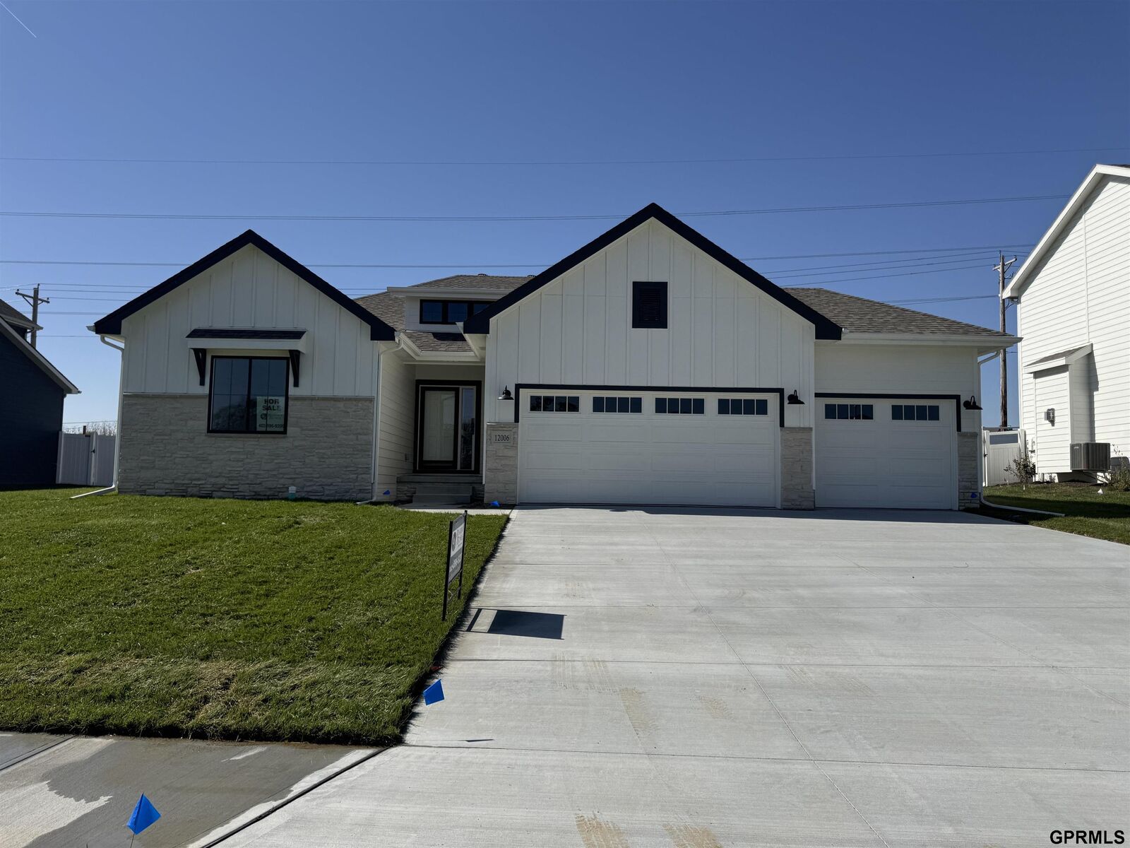 Property Photo:  12006 S 113 Avenue Circle  NE 68046 