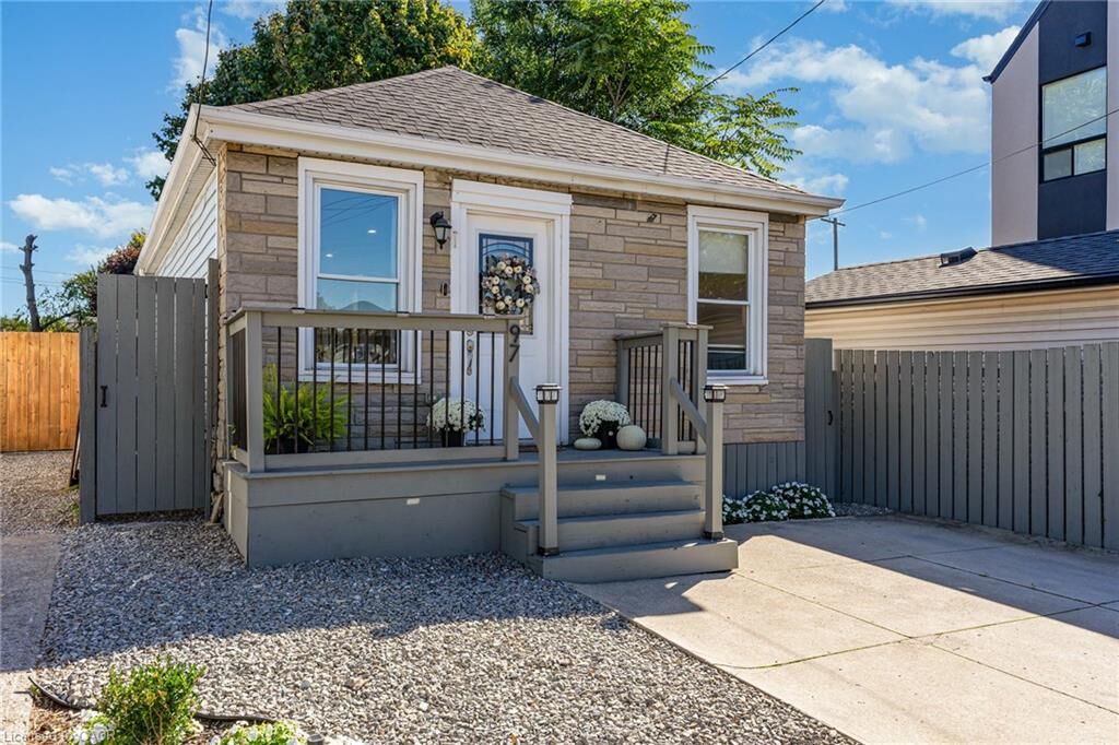 Property Photo: 97 East 31st Street ON L8V 3N9