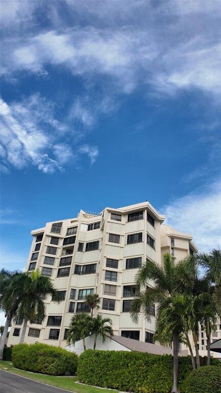 Property Photo:  2400 S Ocean Drive 4232  FL 34949 