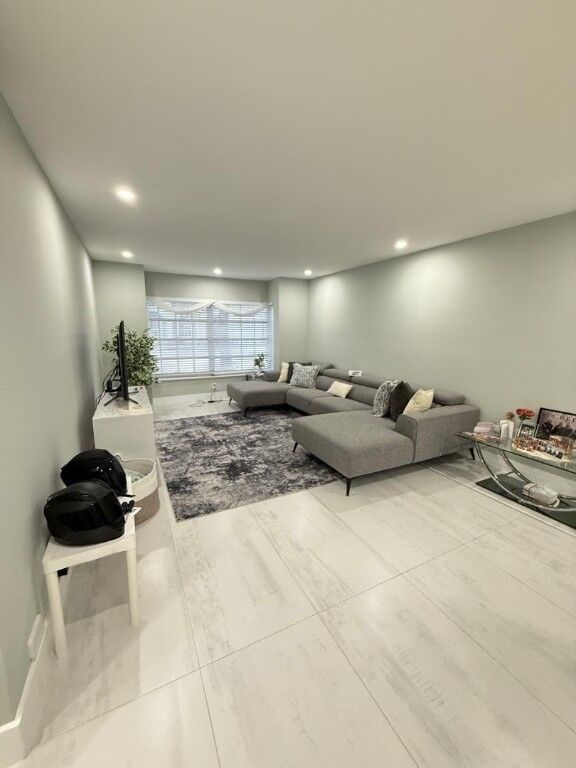 Property Photo:  2191 NE 68th Street 403  FL 33308 