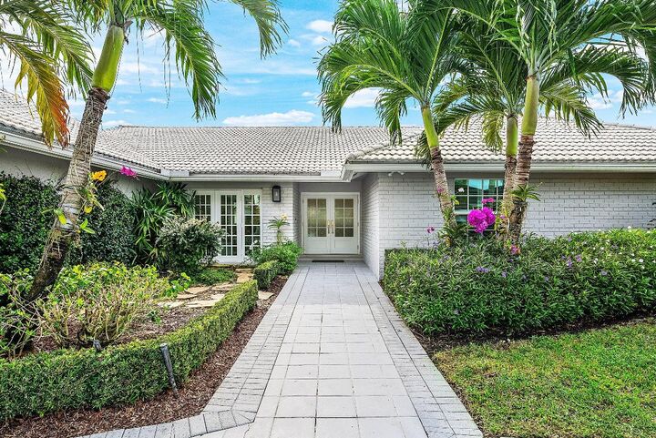 Property Photo:  4199 Bocaire Boulevard  FL 33487 