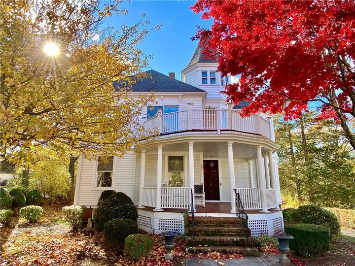 Property Photo:  308 Harris Avenue  RI 02895 