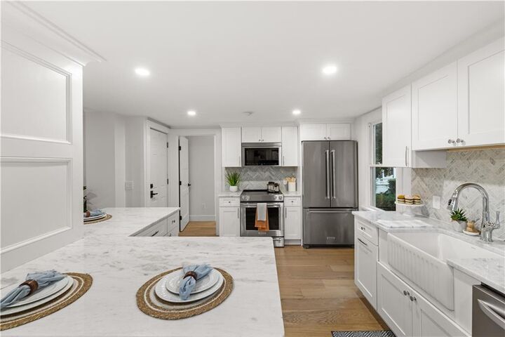 Property Photo: 51 Poplar Street 3 RI 02840