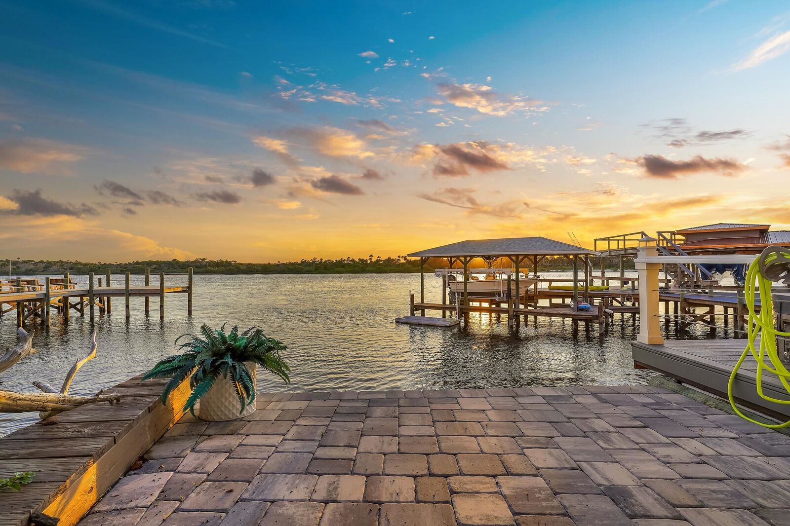 Property Photo:  9127 June Ln  FL 32080 