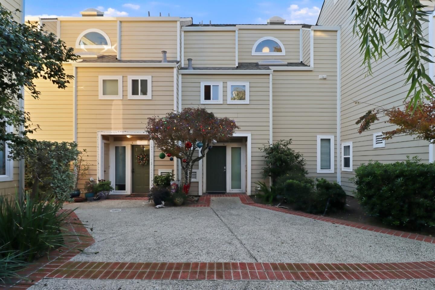 Property Photo:  833 South San Tomas Aquino L  CA 95008 