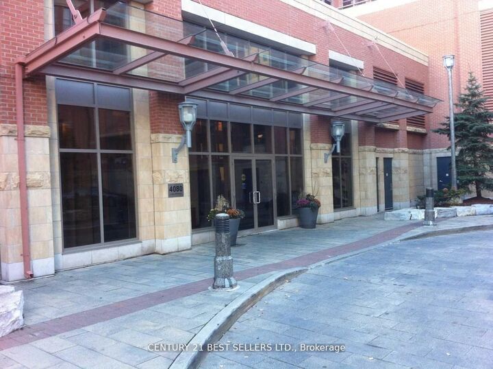 Property Photo:  4080 Living Arts Drive 1802  ON L5B 4N3 