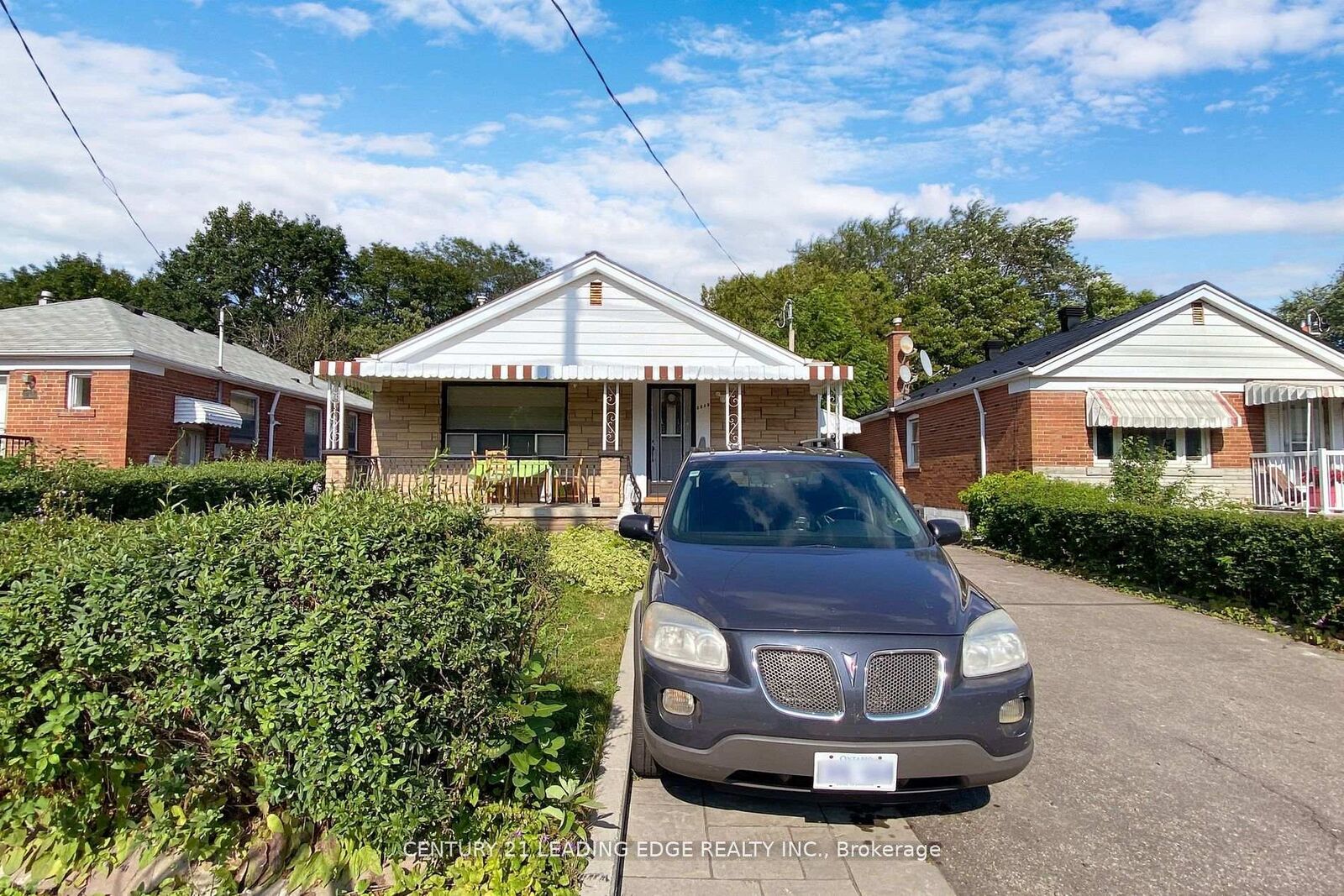 Property Photo:  1215 Warden Avenue Bsmt  ON M1R 2R3 