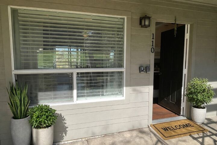 Property Photo: 1514 Parker Lane 110 TX 78741