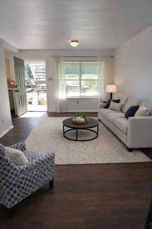 Property Photo:  1514 Parker Lane 110  TX 78741 