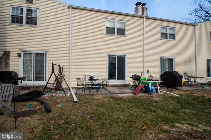 Property Photo: 421 Village Lane PA 19464