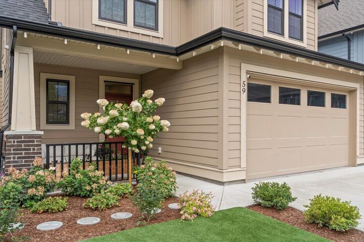 Photo de la propriété:  46211 Promontory Road 59  BC V2R 0E5 