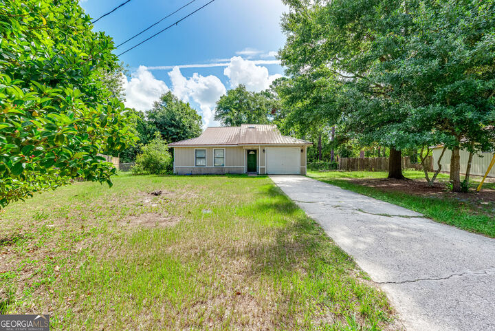 Property Photo:  207 Candy Court  GA 31558 