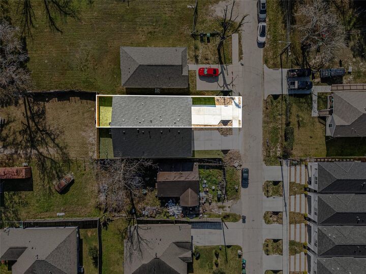 Property Photo:  6610 Ezzard Charles Lane B  TX 77091 