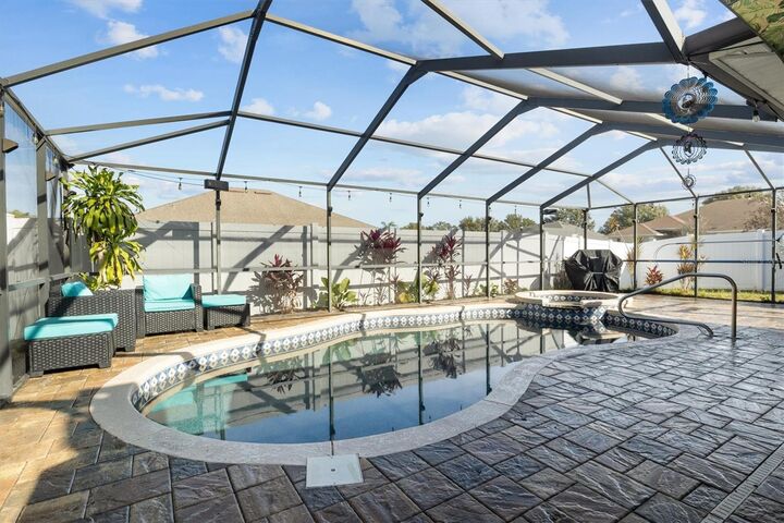 Property Photo:  1585 Doves View Circle  FL 33823 