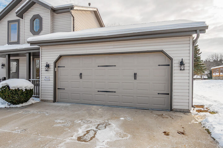 Property Photo:  W233n6950 Salem Dr  WI 53089 