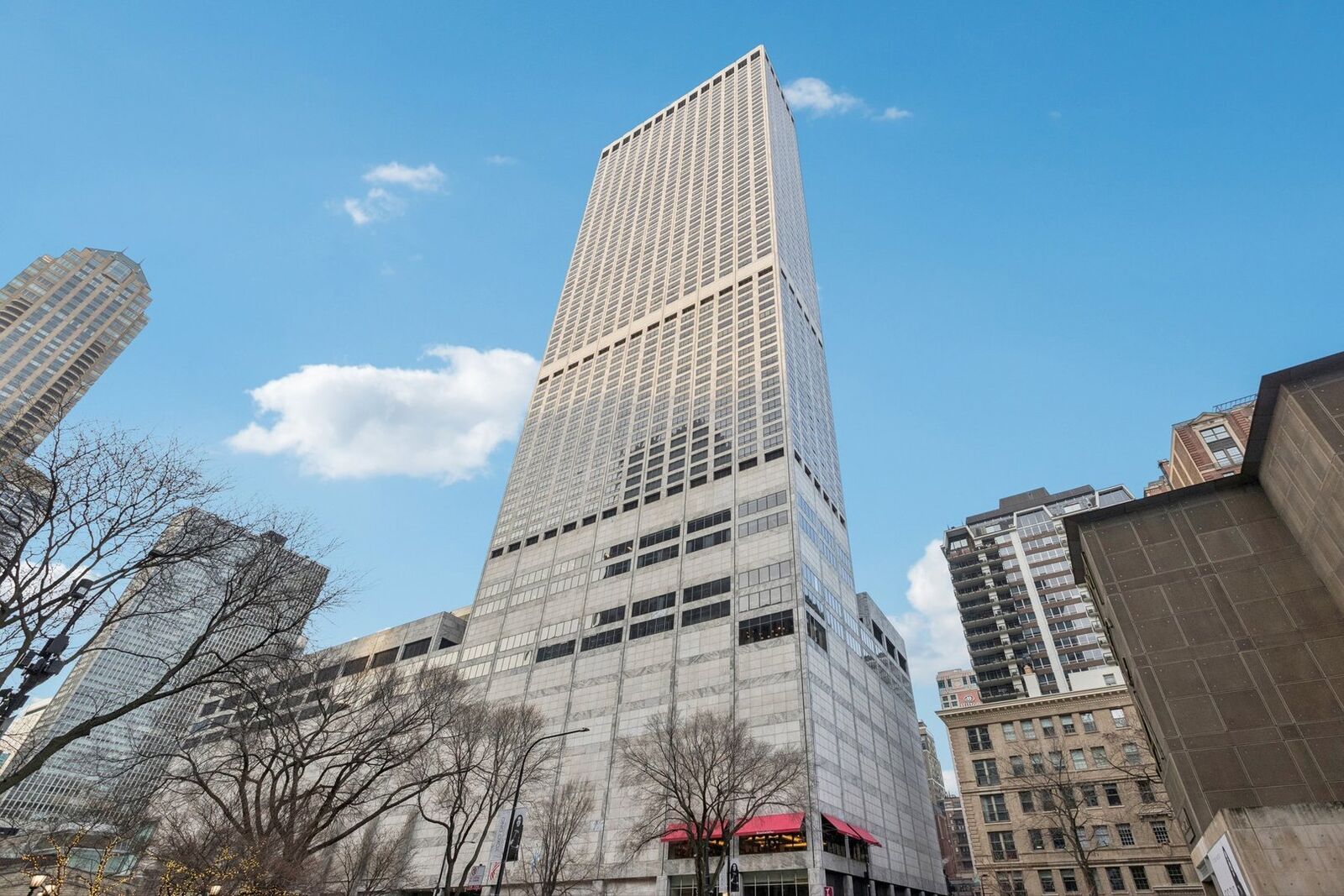 Property Photo:  180 E Pearson Street 4202  IL 60611 