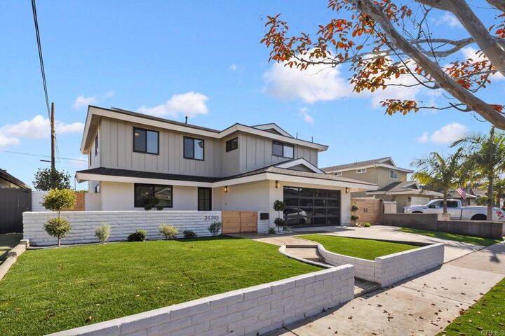 Property Photo:  21792 Kaneohe Ln  CA 92646 