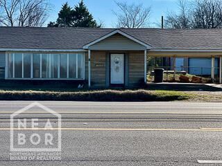 Property Photo:  4417 E Highland Drive  AR 72401 