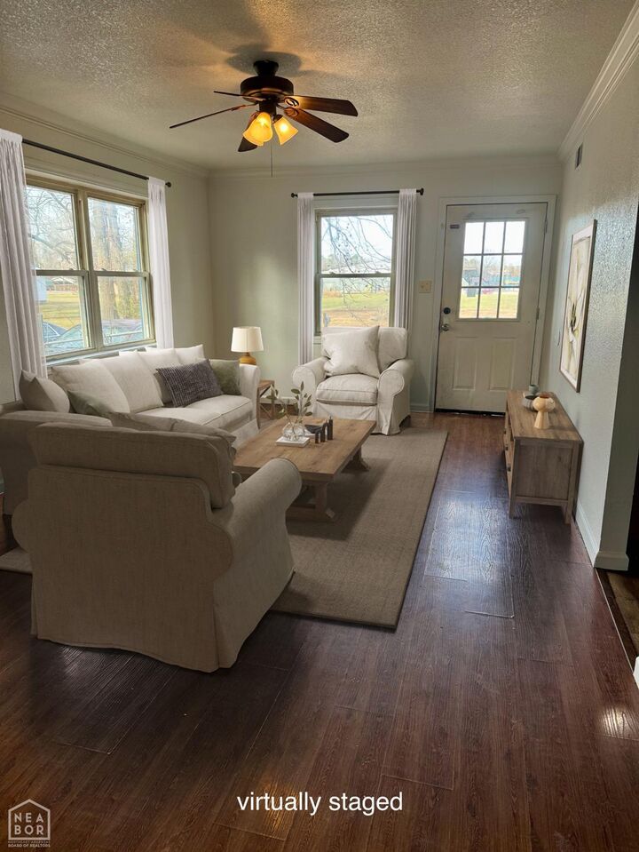 Property Photo: 215 Pine Street AR 72401