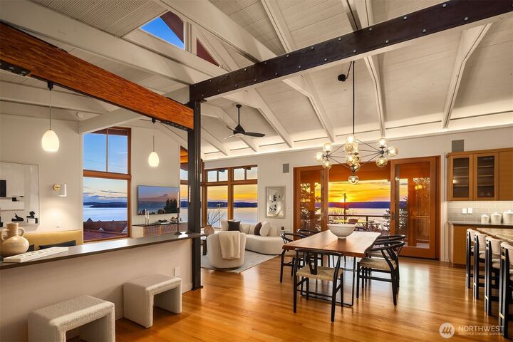 Property Photo:  2826 SW 170th Street  WA 98166 