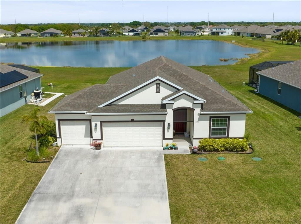 Property Photo:  8351 Laguna  FL 32976 