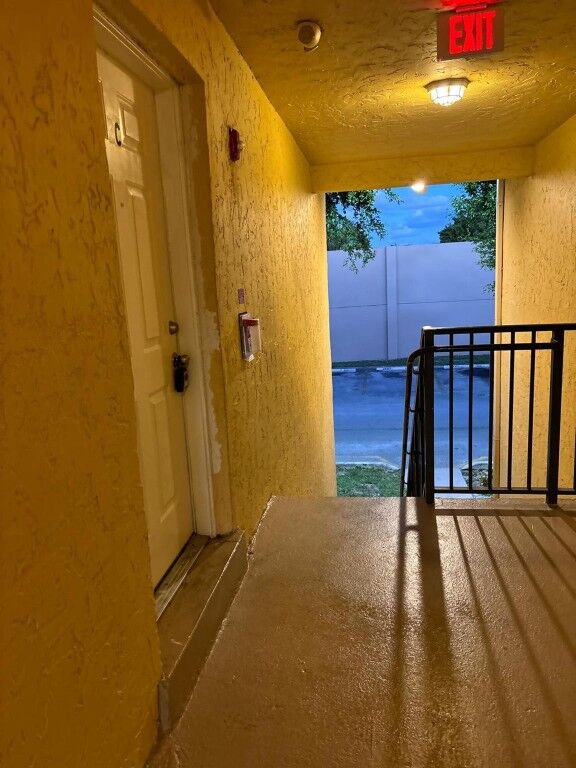 Property Photo:  2862 NW 55th Avenue 2C  FL 33313 