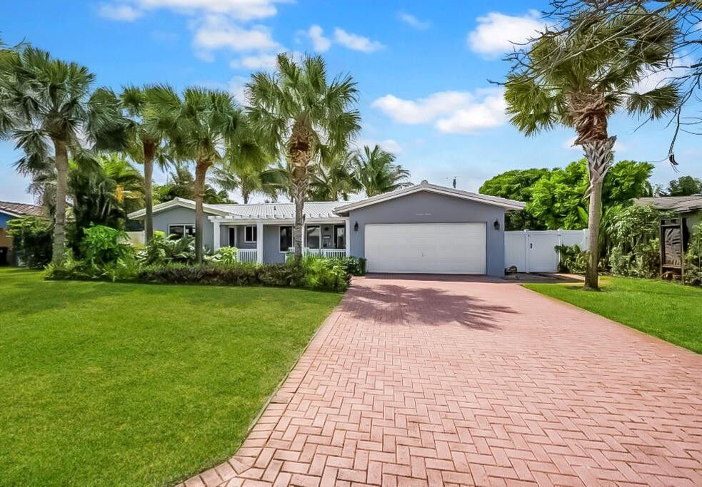 Property Photo:  1630 NE 60th Street  FL 33334 