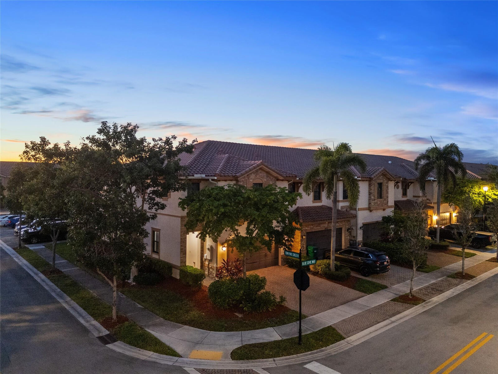 Property Photo:  8431 Blue Cove Way  FL 33076 