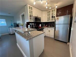 Property Photo:  4564 El Mar Drive 4  FL 33308 