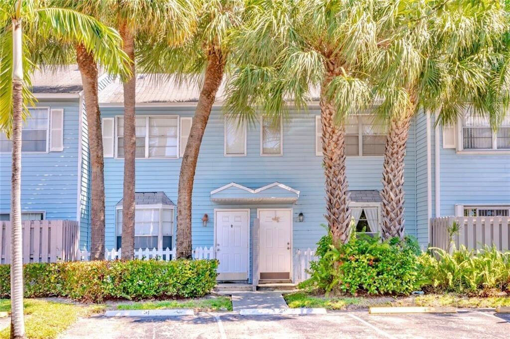 Property Photo:  31 SW 3rd Street  FL 33060 