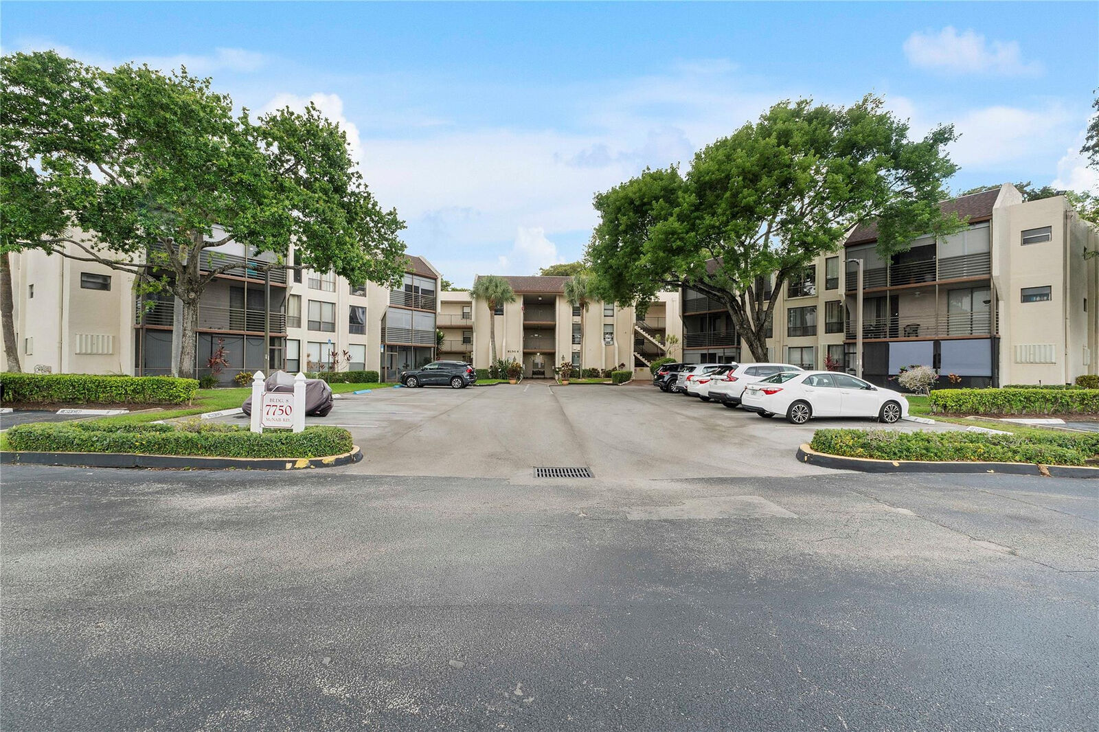 Property Photo: 7750 W McNab Road 203 FL 33321