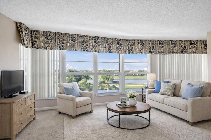 Property Photo:  2500 NE 48 Lane 403  FL 33308 