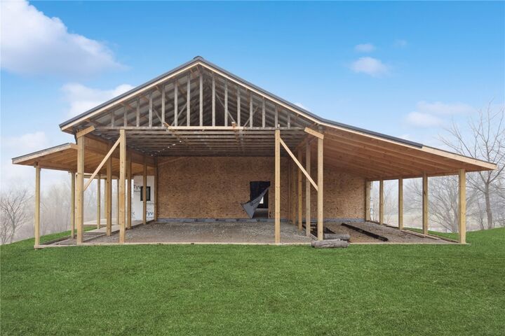 Property Photo:  6115 32nd Ave  IA 52332 