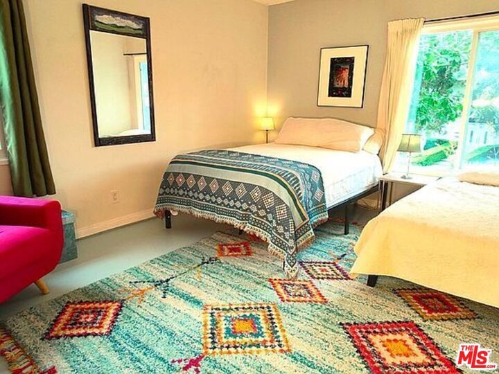 Property Photo:  11282 Dona Lola Dr  CA 91604 