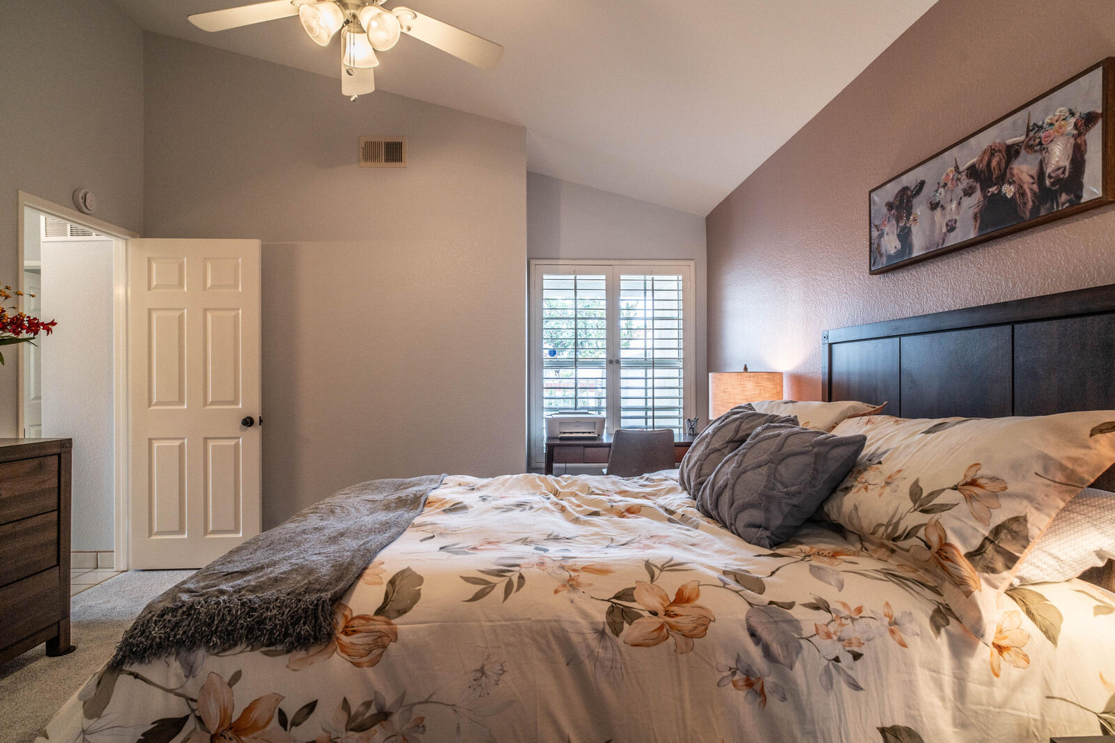 Property Photo:  43954 Vía Granada  CA 92211 